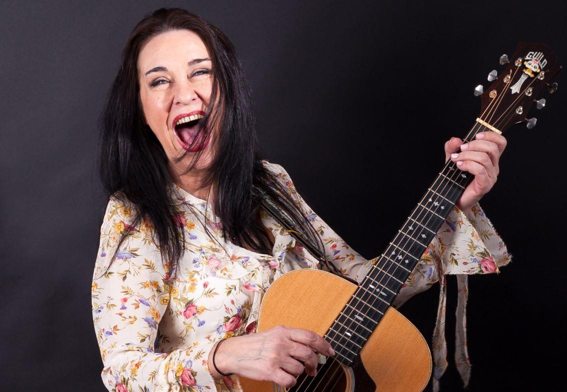 Zoia Alecu vine la Galaţi