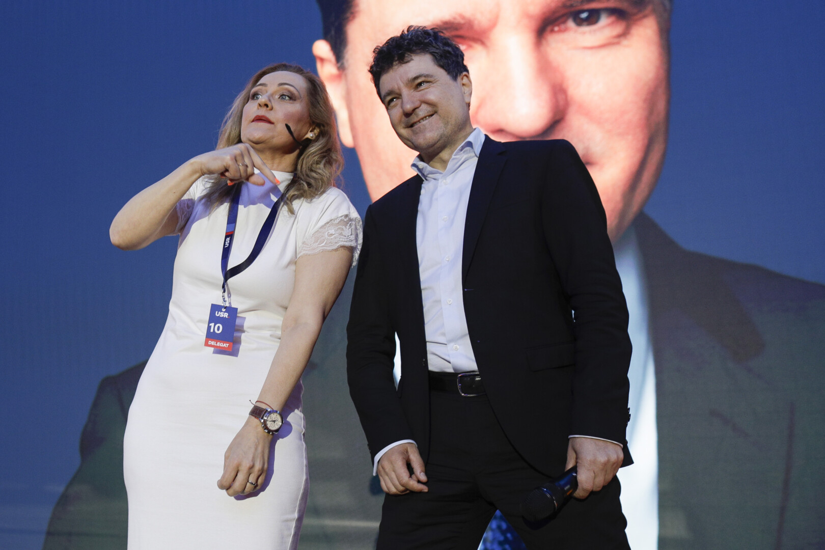 REPER cere USR să-și retragă candidatul și să-l susțină pe Nicușor Dan