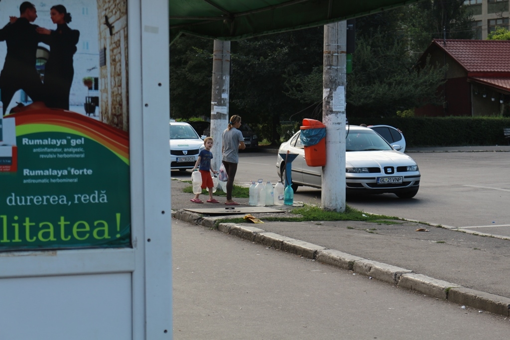 Micro 40, cartierul nimănui | Gălăţenii băgaţi în seamă doar la alegeri (FOTO)