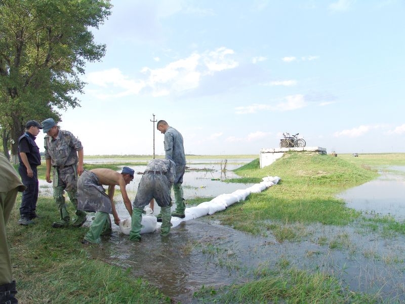 Bilanţul dezastrelor provocate de inundaţii: În 2010 am avut pagube uriaşe