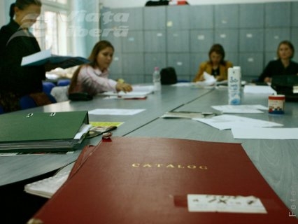 Profesorii gălăţeni se luptă pentru cei 25 la sută