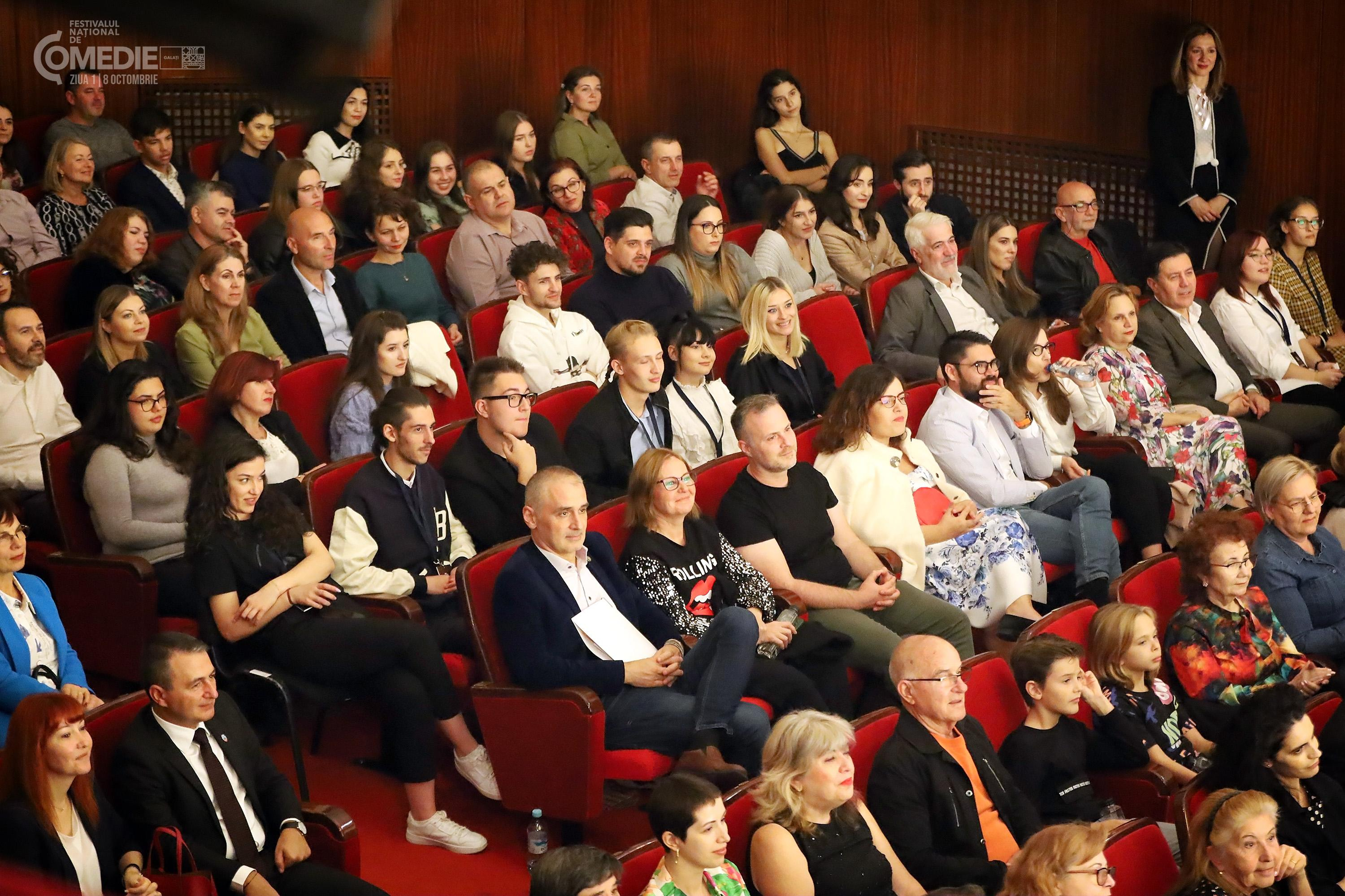 Spectatorii vor da un premiu la Festivalul Naţional de Comedie