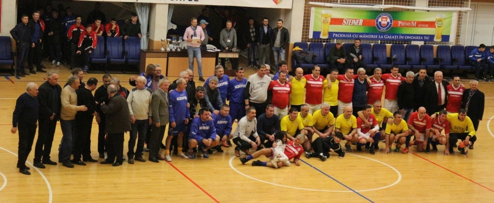 "Crema" fotbalului gălăţean a fost pe parchetul de la „Dunărea”