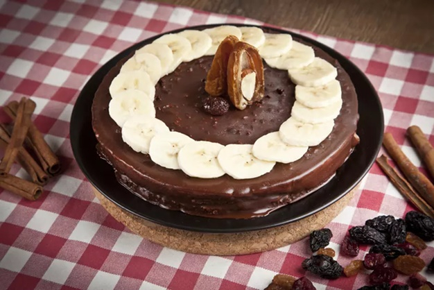 Tort de ciocolată cu banane. Rețetă rapidă, ușoară și delicioasă