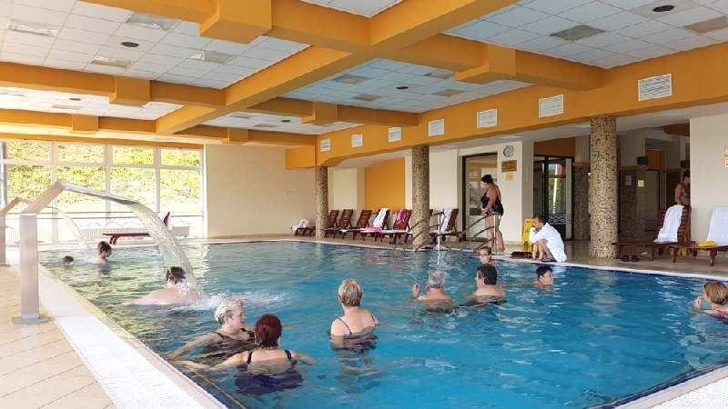 A patra serie de tratamente balneare prin Casa de Pensii