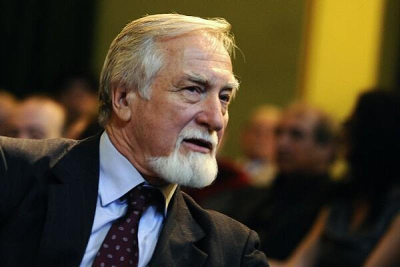 Un regizor emblematic şi 50 de ani de activitate