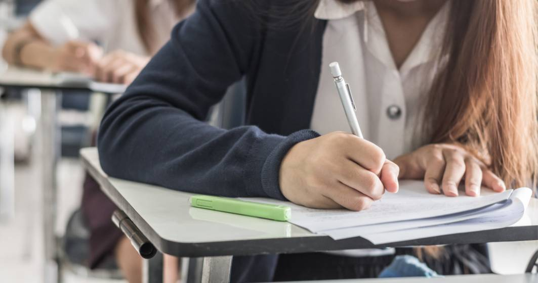 Începe Evaluarea Naţională pentru absolvenții clasei a VIII-a