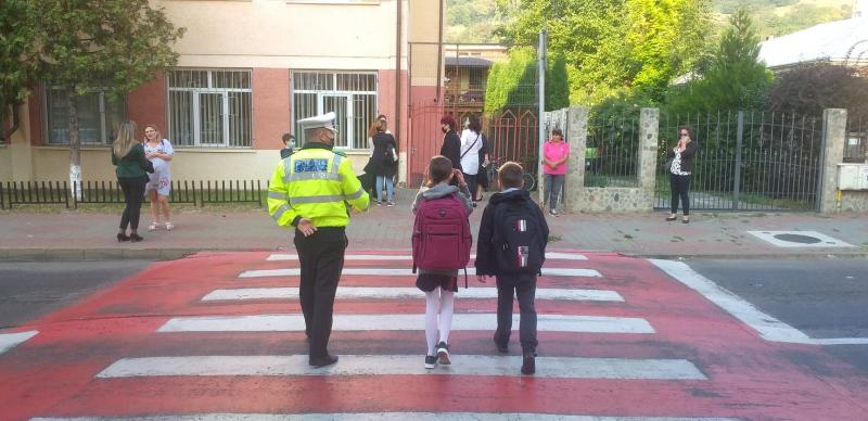Poliția Locală va monitoriza 80 de instituții de învățământ