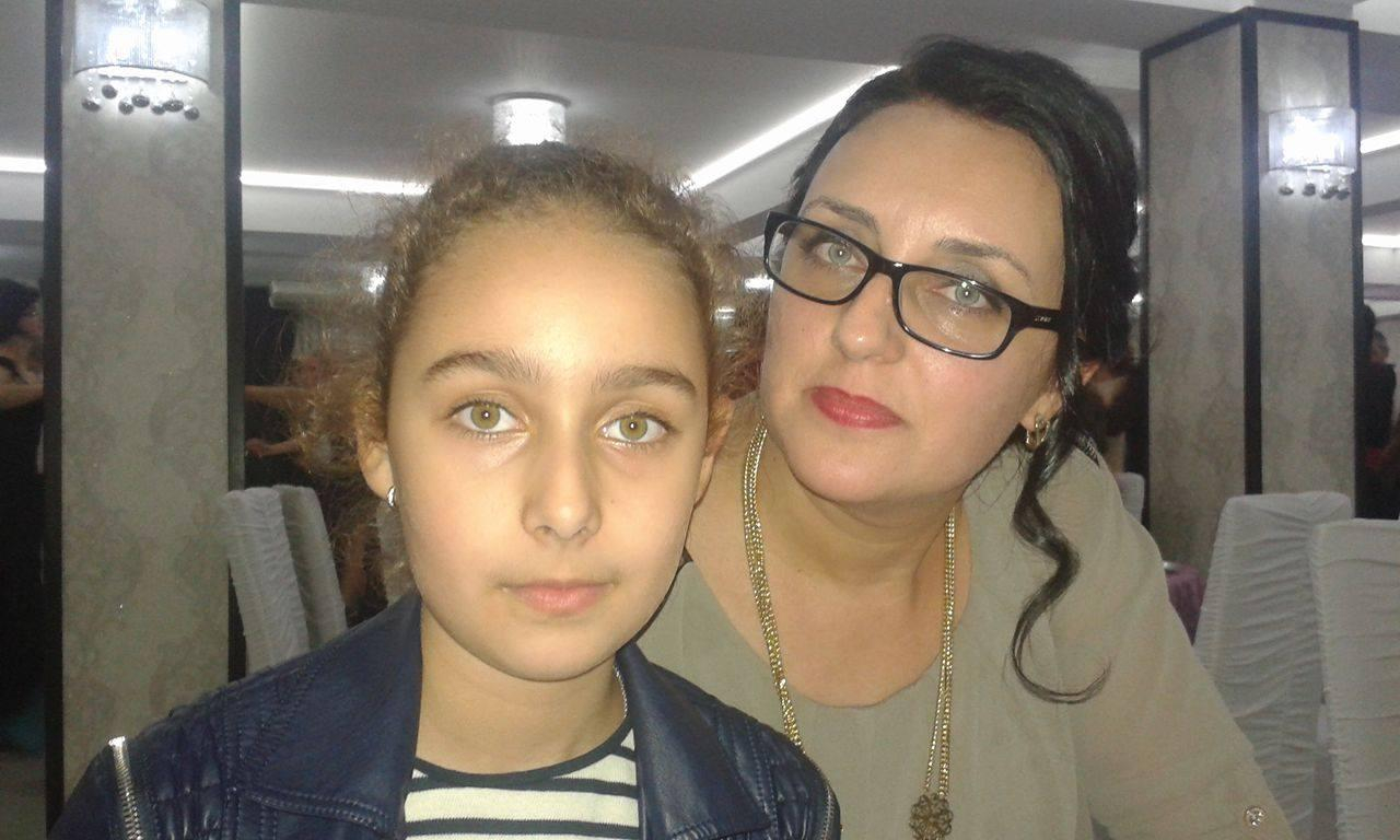 Cu nota 10 la TITULARIZARE, obligată să ia post la ţară