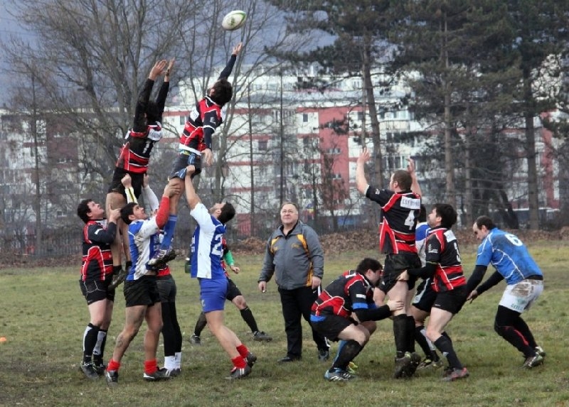 APEL UMANITAR/ Viaţa lui Cosmin depinde de tratamentul în China
