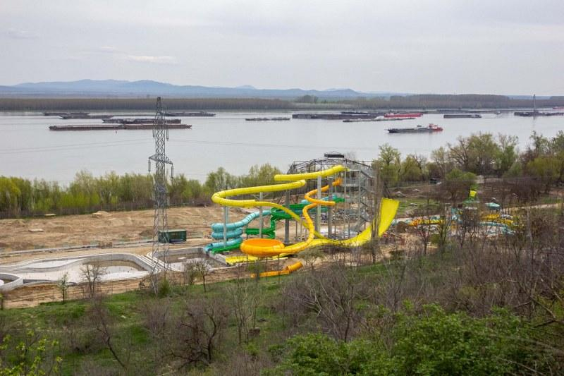 Contract atribuit pentru lucrări suplimentare la Plaja „Dunărea”. Tarifele de intrare în zona de agrement vor fi diferenţiate