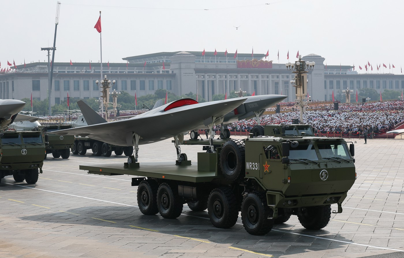 China şi-a dezvăluit armele secrete la cea mai mare paradă militară