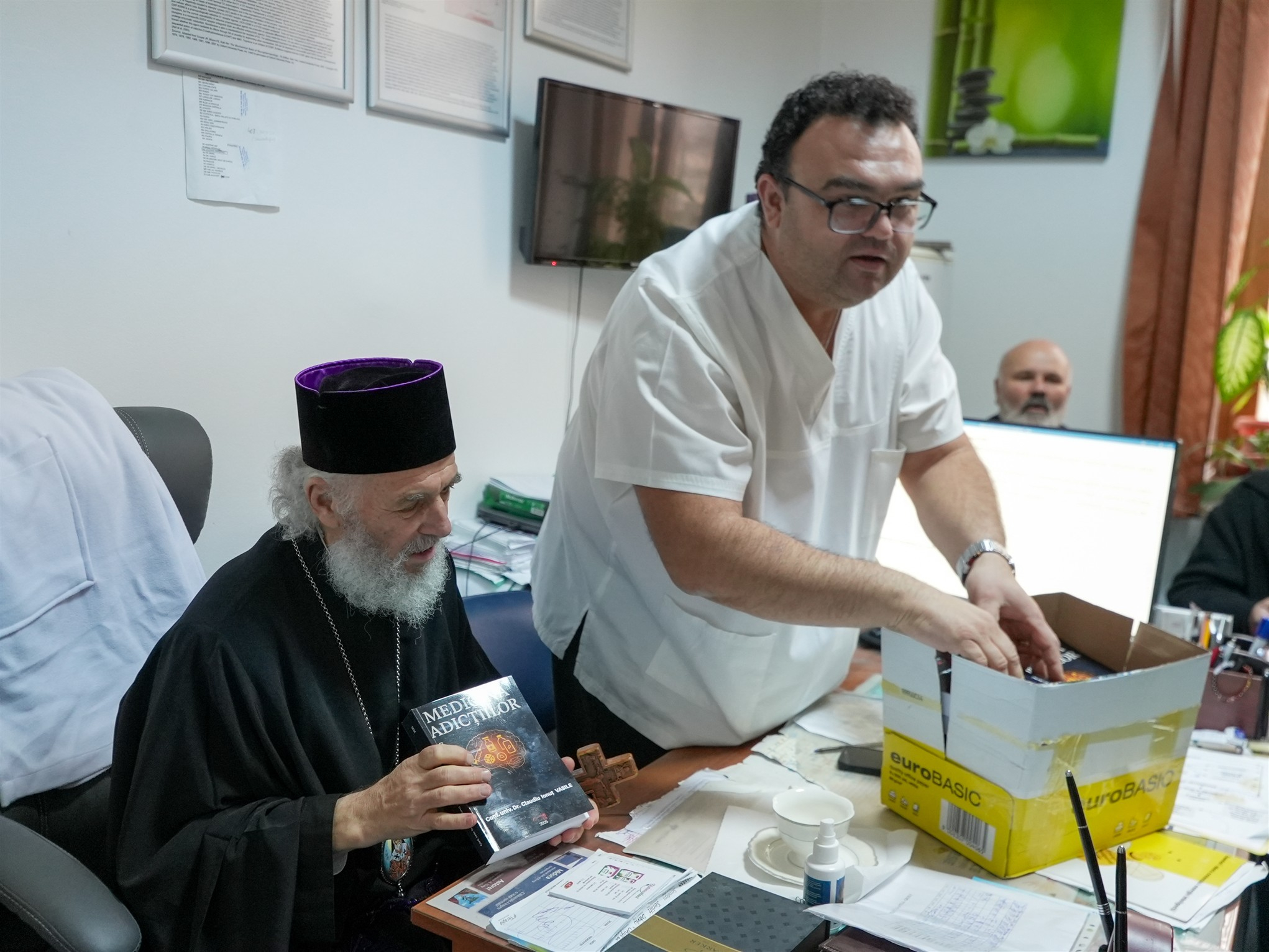 Debutul cursurilor de formare în proiectul dedicat reabilitării tinerilor cu adicţii