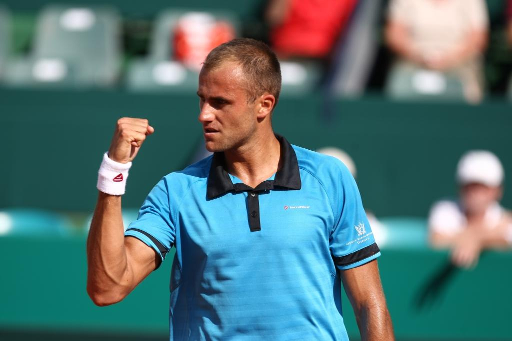 Marius Copil - în optimi la Shenzhen, Simona Halep şi Sorana Cîrstea - învinse la Wuhan