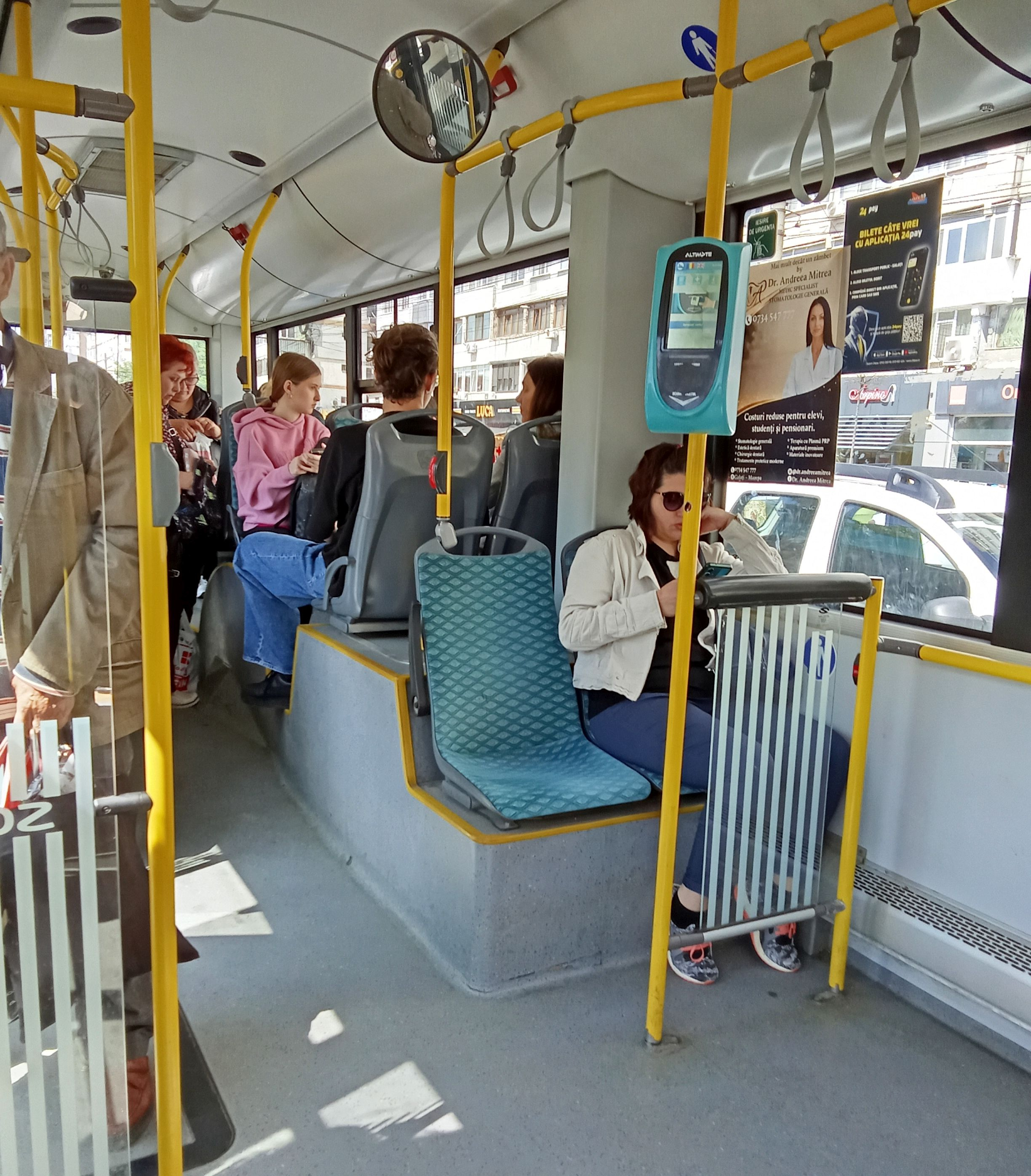 Cât plătește Transurb ca să-i elimine pe „blatiștii” din autobuze