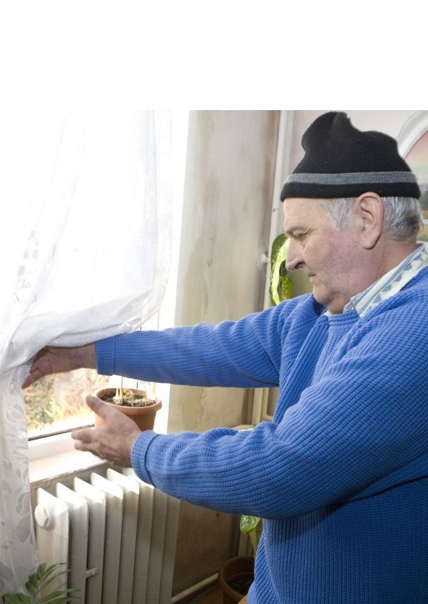 Galaţiul rămâne oficial FĂRĂ APĂ CALDĂ ŞI CĂLDURĂ! Romgaz SISTEAZĂ furnizarea de GAZE naturale către CET