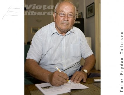 Carte pentru 43.000 de bunici: „Monografia Casei de Ajutor Reciproc a Pensionarilor Galaţi”