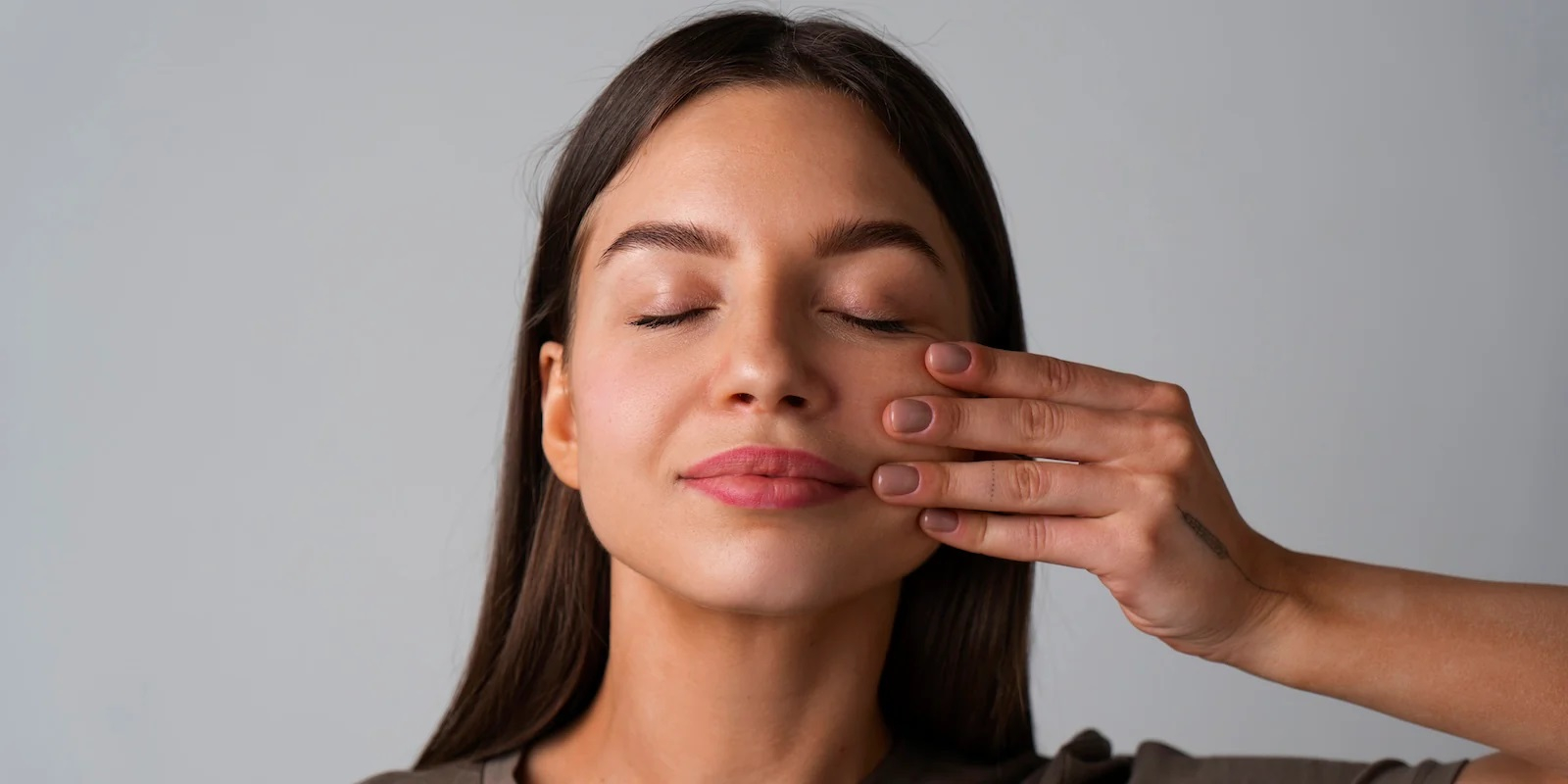 Gimnastică naturală pentru un ten ferm