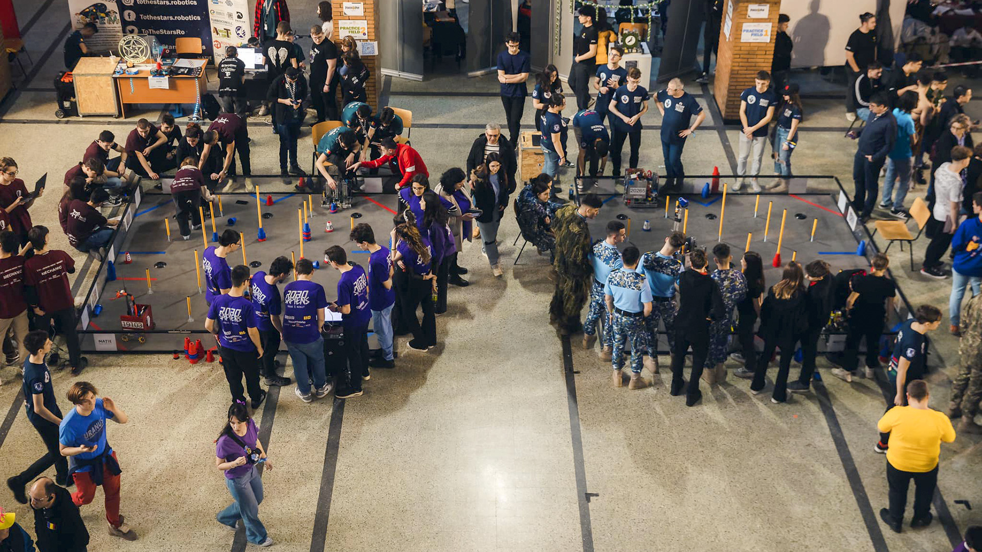 Roboții din Galați intră în arena de la București