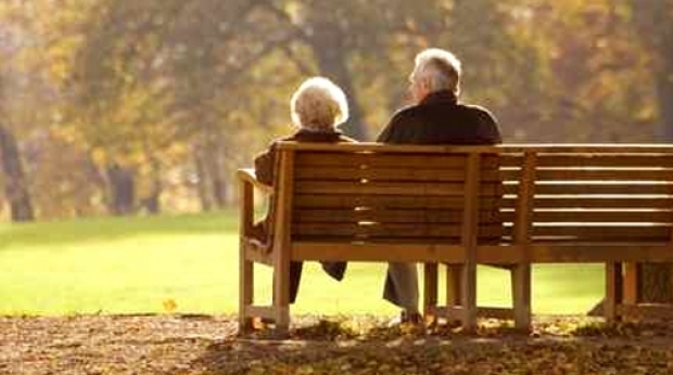 PROIECT/ Creşte vârsta de PENSIONARE pentru FEMEI