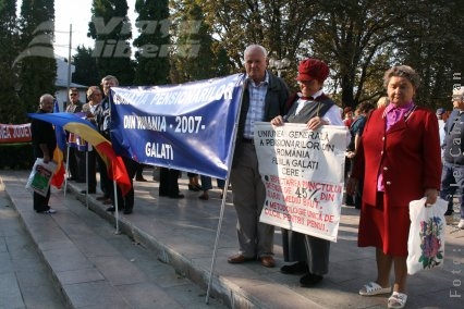 Două mitinguri la preţ de unul!
