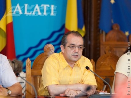 Tranşa FMI, garantată