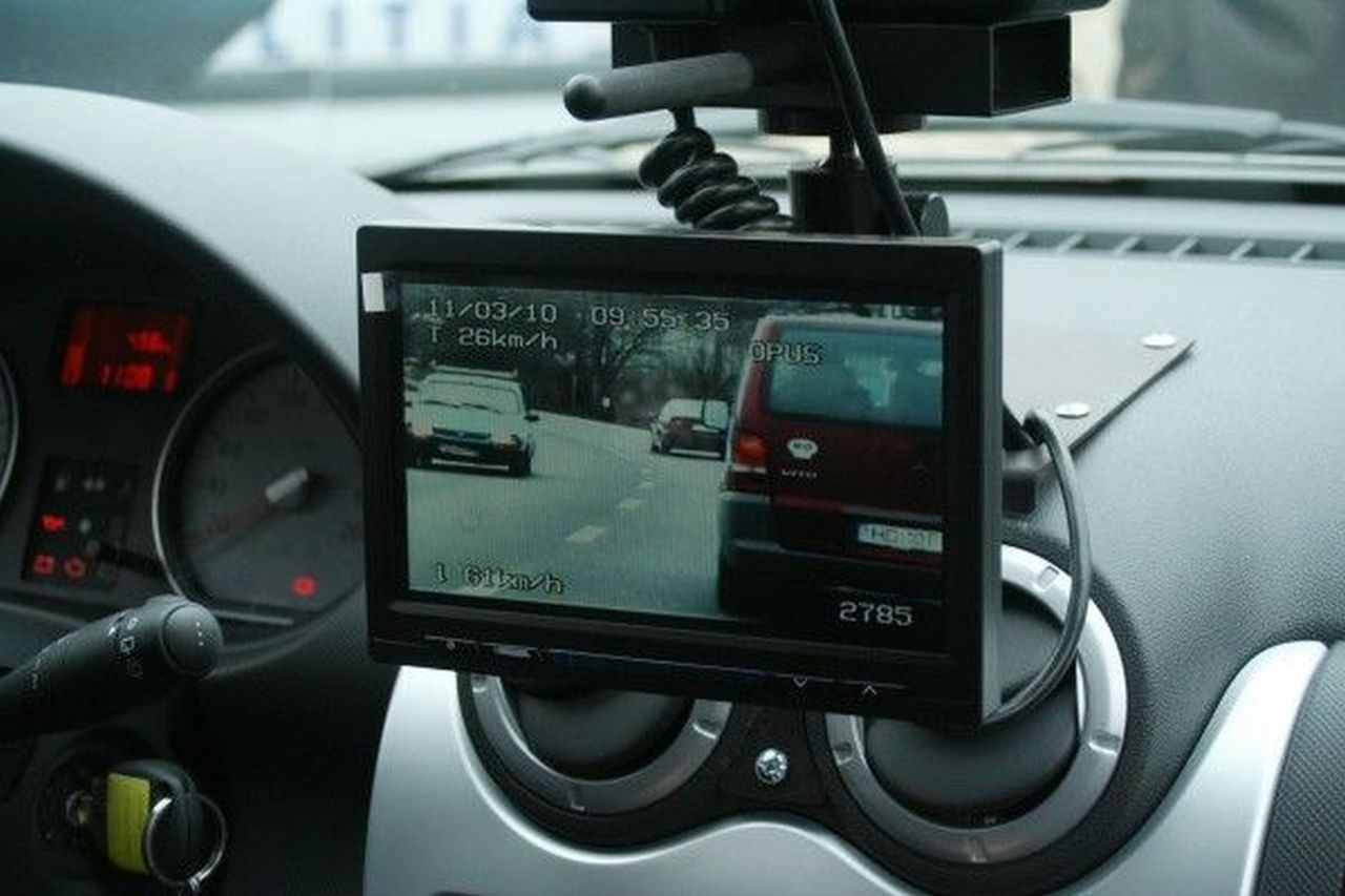 Zeci de şoferi gălăţeni au renunţat forţat la PERMISELE AUTO