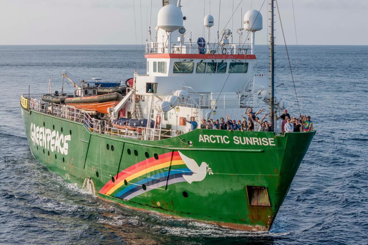 Vasul „Arctic Sunrise” al Greenpeace, ancorat la Constanța