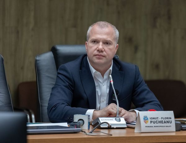 În reforma administrației, „avem nevoie de bisturiu, nu de topor”