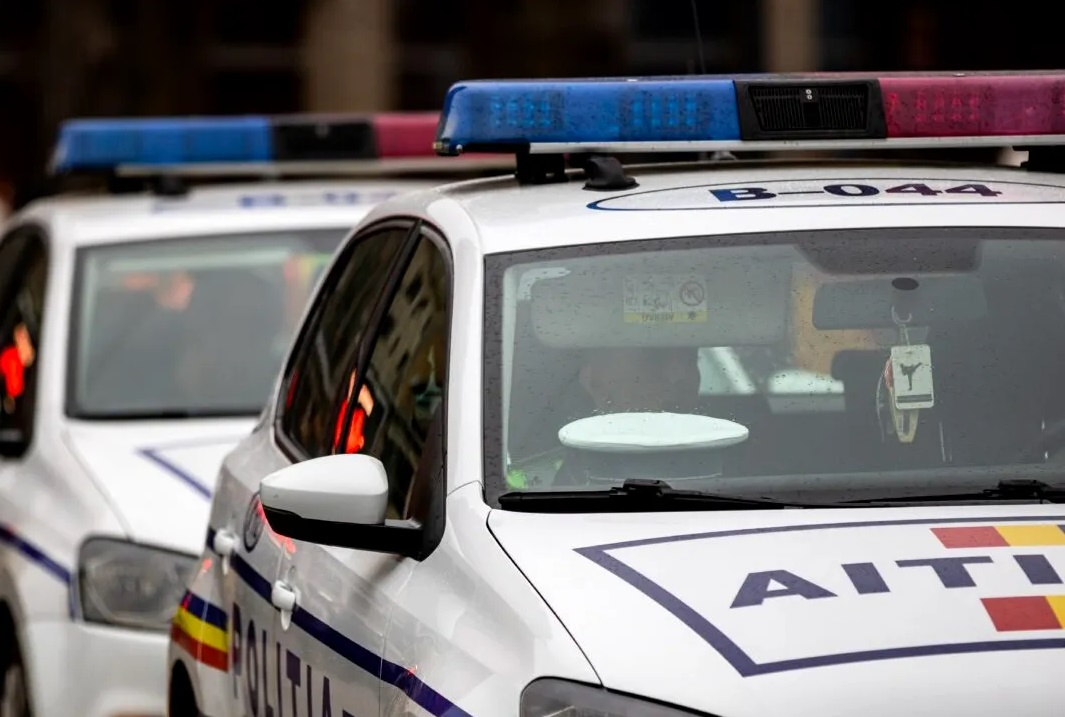 Pensionari păcăliţi de doi infractori din Galaţi