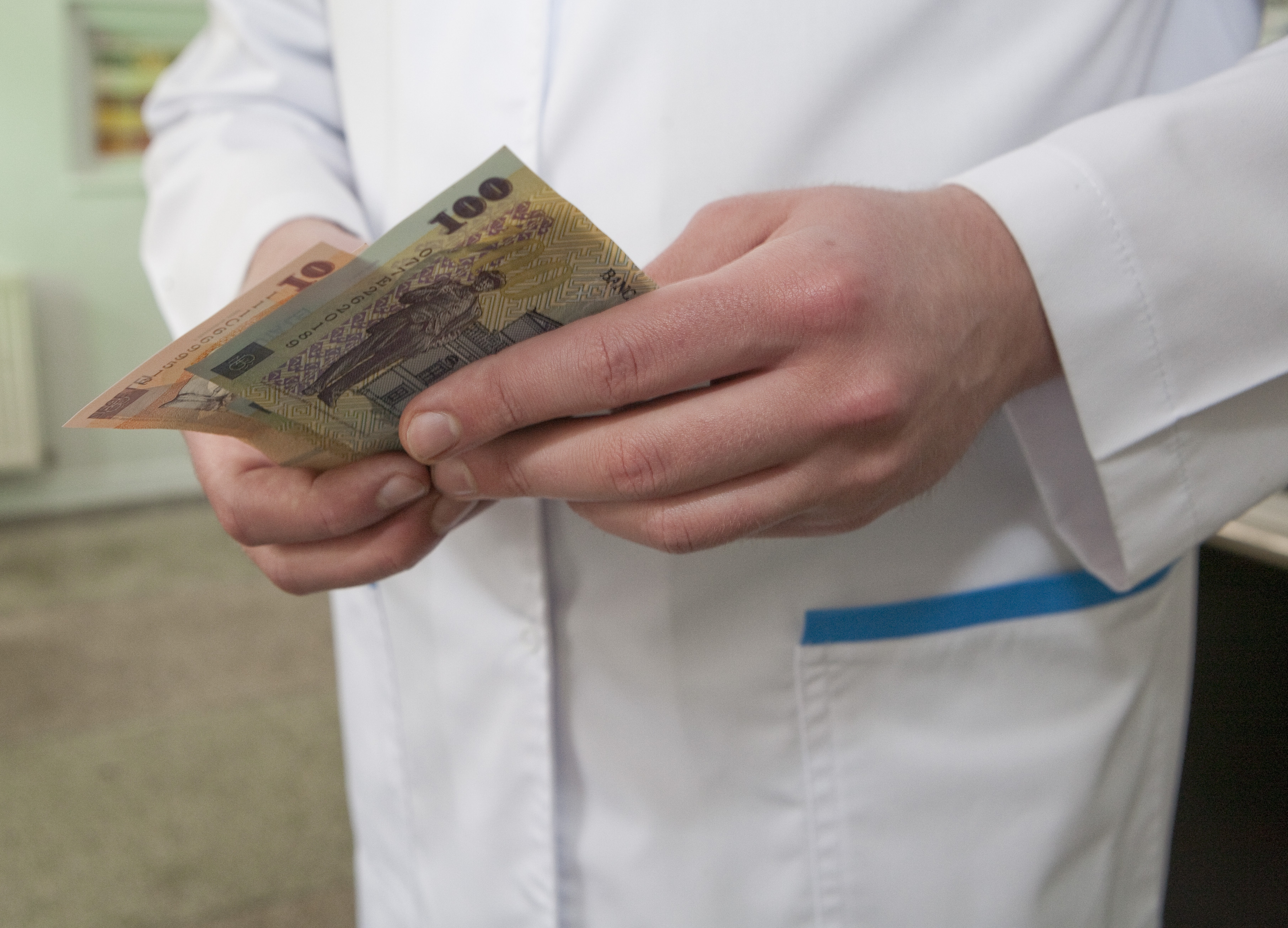 Analiză VL/ FARMACIILE gălăţene, printre cele MAI PROFITABILE AFACERI din județ. Se „învârt” milioane de euro