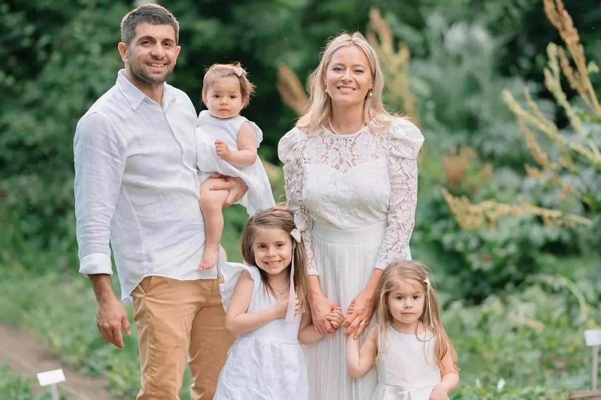 Laura Cosoi şi lecția echilibrului în viaţa de familie