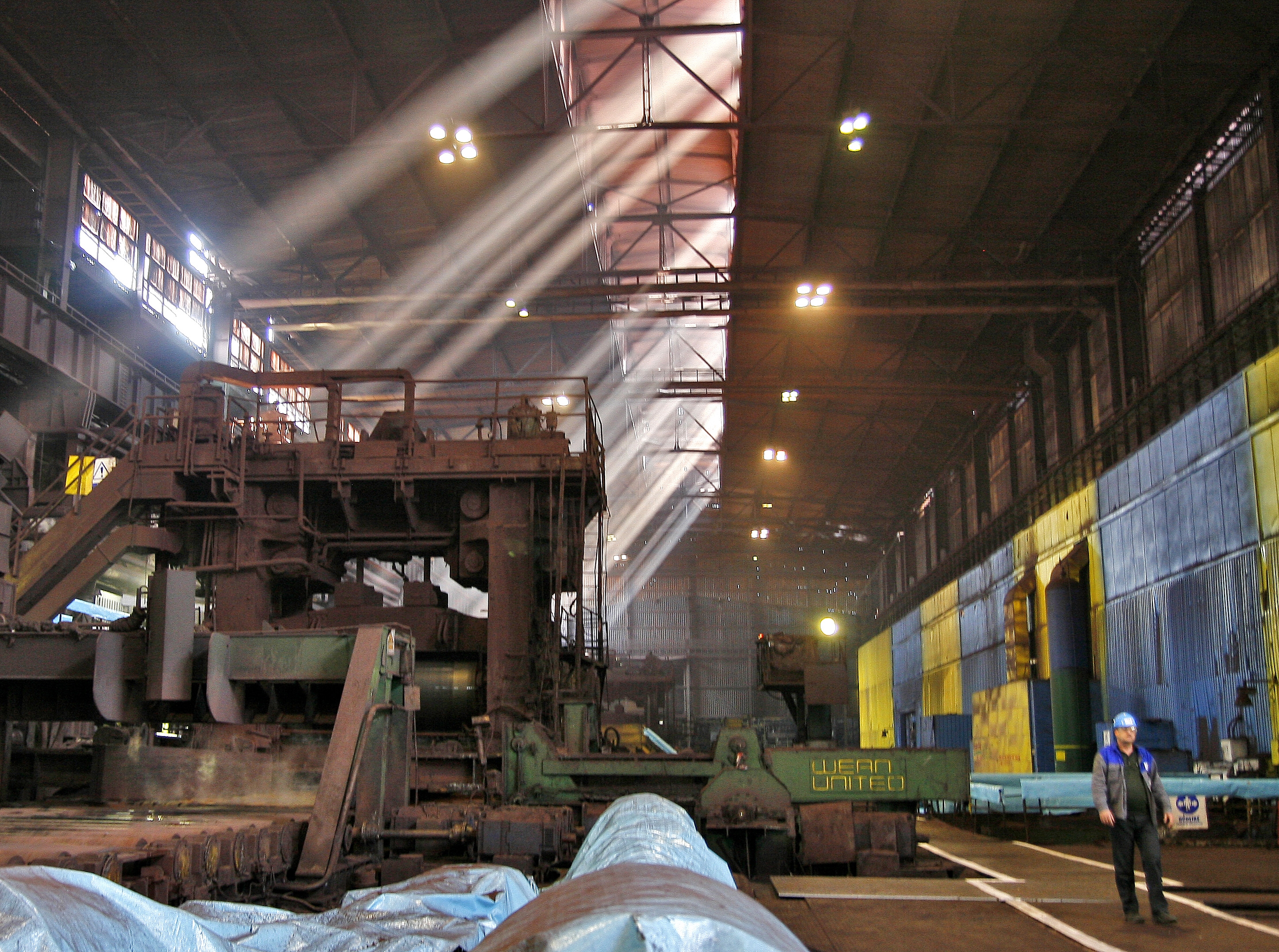 Varianta de rezervă: În căutare de investitori pentru halele dezafectate din Combinat