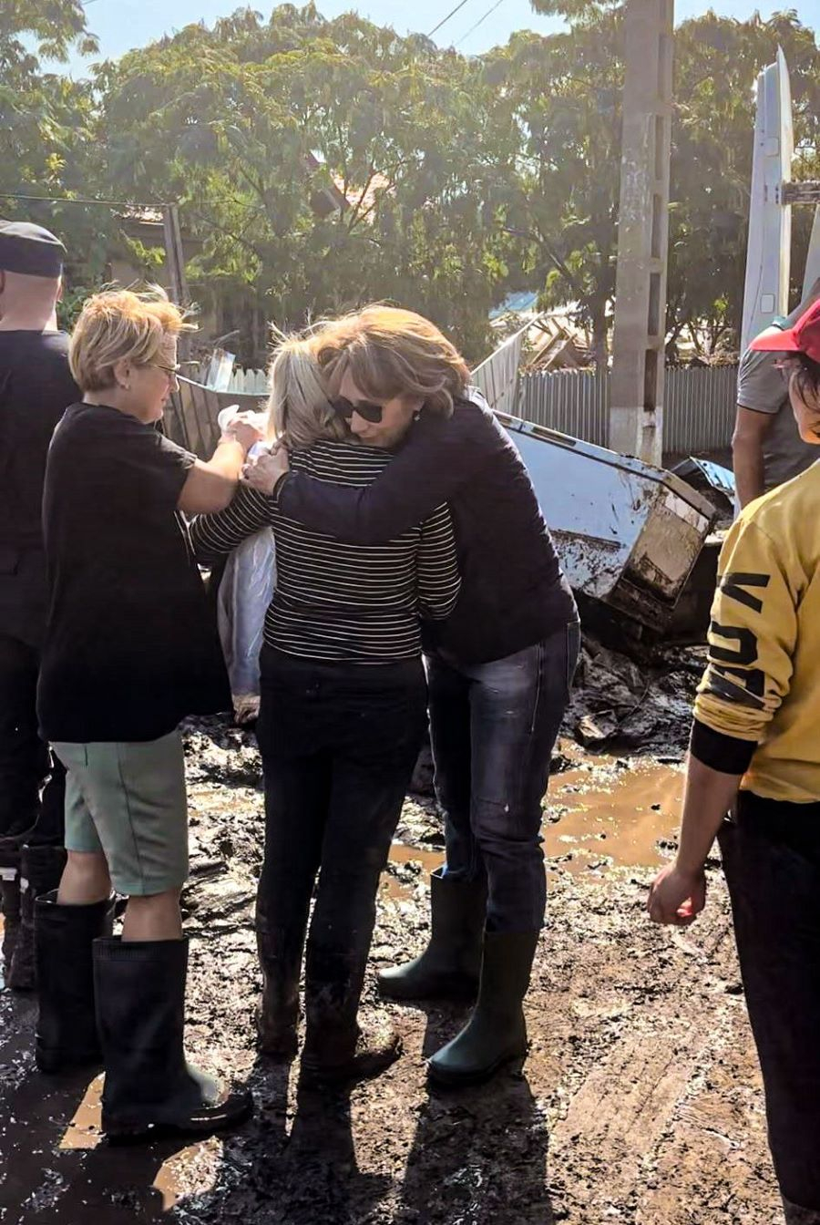 COMUNICAT DE PRESĂ Voluntarii PNL continuă acţiunile de ajutorare a sinistraţilor după dezastrul natural petrecut în judeţul Galaţi