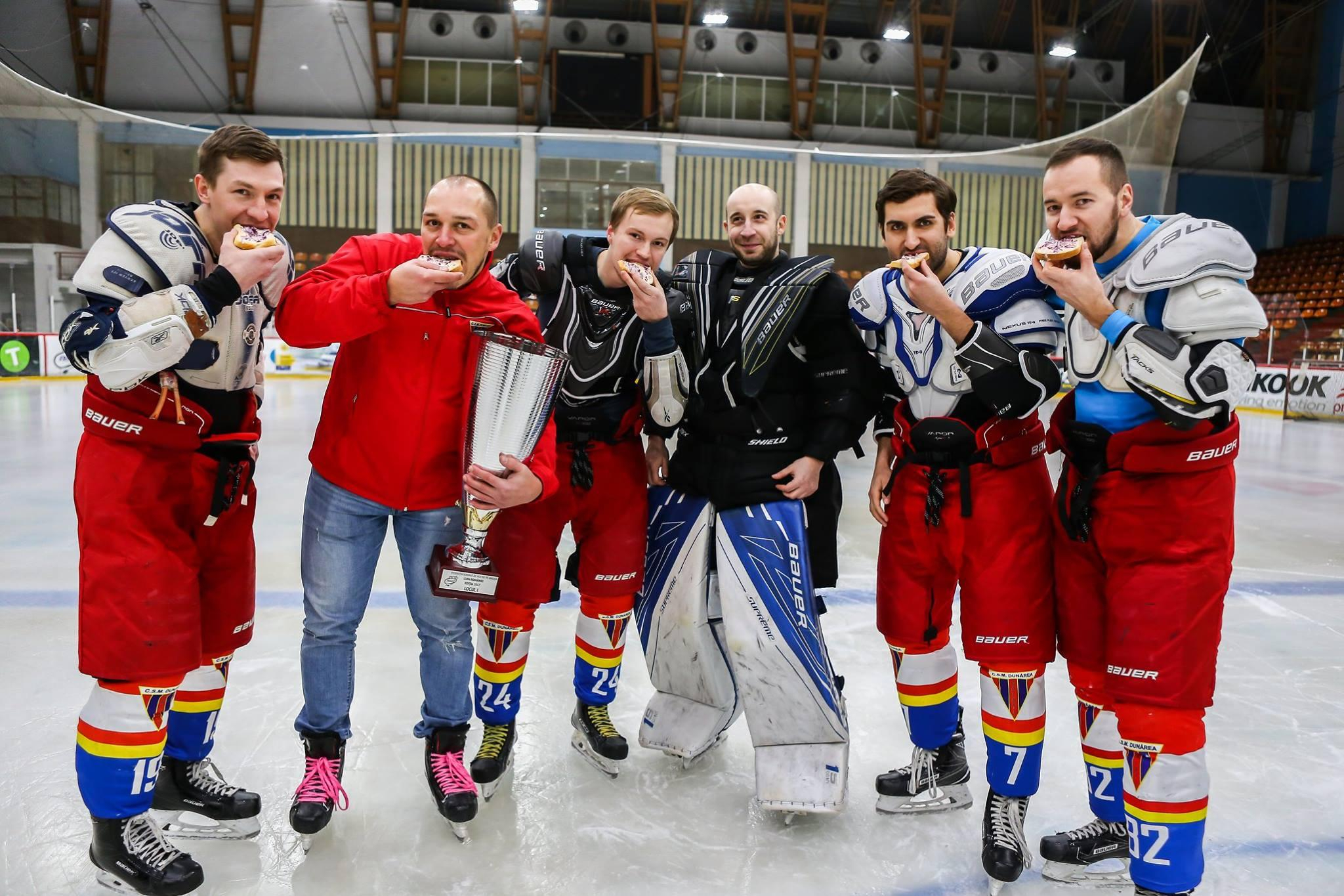 Icrele, răspuns gălăţean la pâinea cu untură