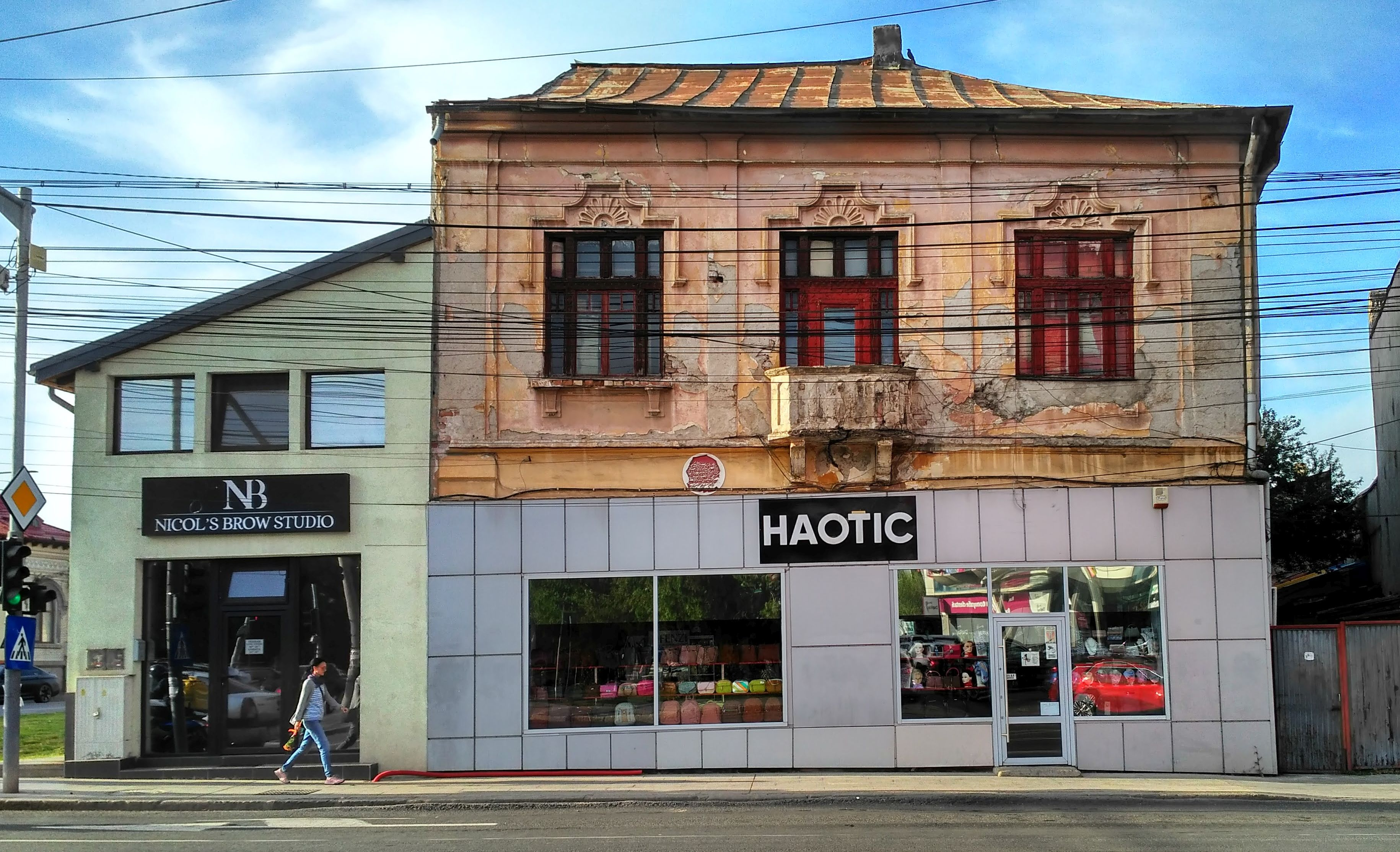 Ce planuri are Primăria pentru ruina de pe strada Brăilei. Între renovarea dorită de municipalitate şi relocarea preferată de proprietari (FOTO)