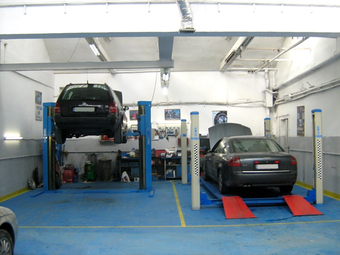 CONTROALE ale ITM Galaţi, în service-uri şi spălătorii auto