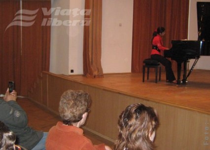 Astăzi, gala finaliştilor