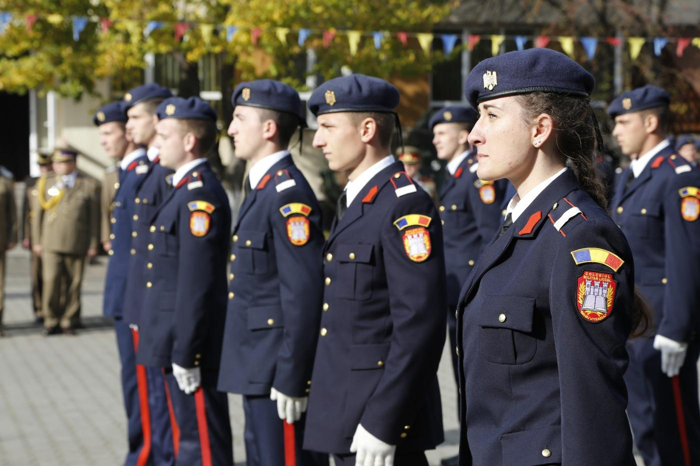 S-a dat startul înscrierii la liceele militare