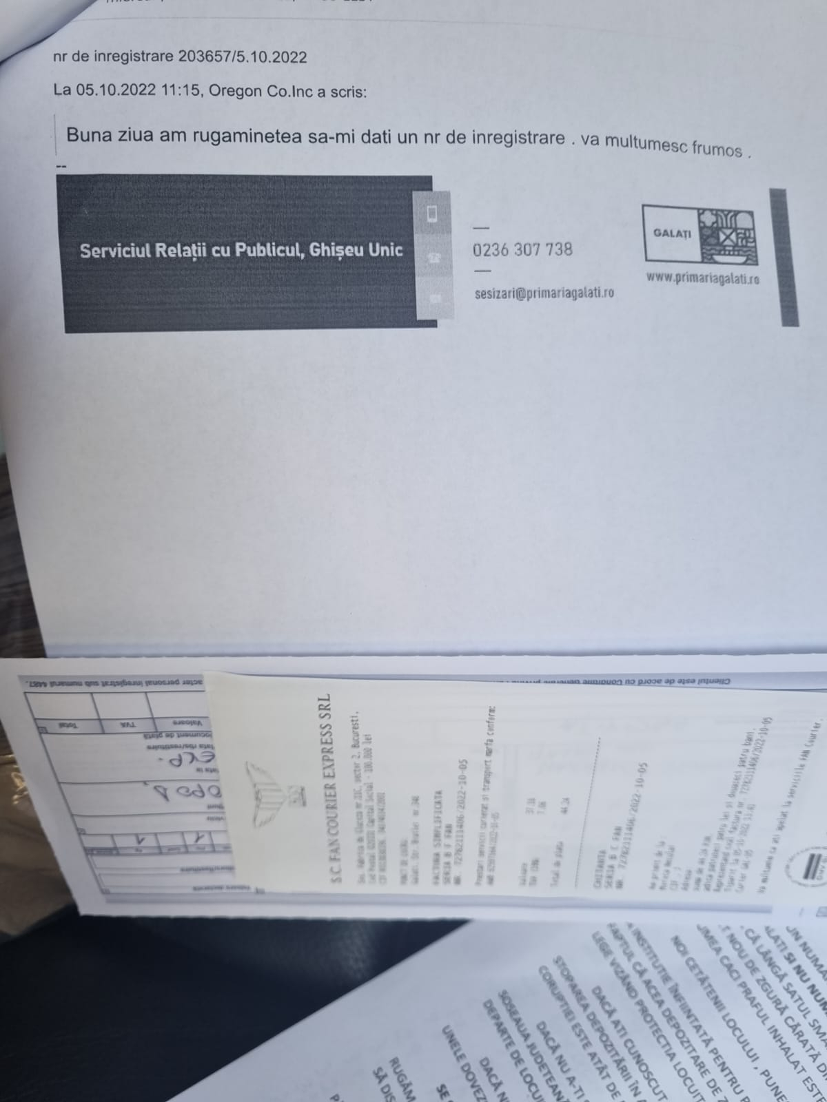 Locuitorii Smârdanului, în luptă cu camioanele de zgură. Cu jalba-n proțap la Primărie