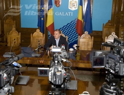 De ce a fost schimbat prefectul?  