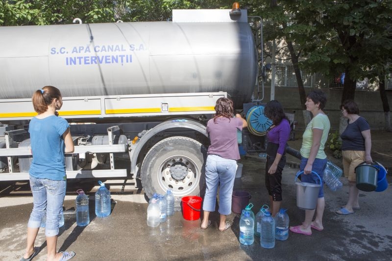 Gălăţenii au parte de branşament individual direct de la cisternă