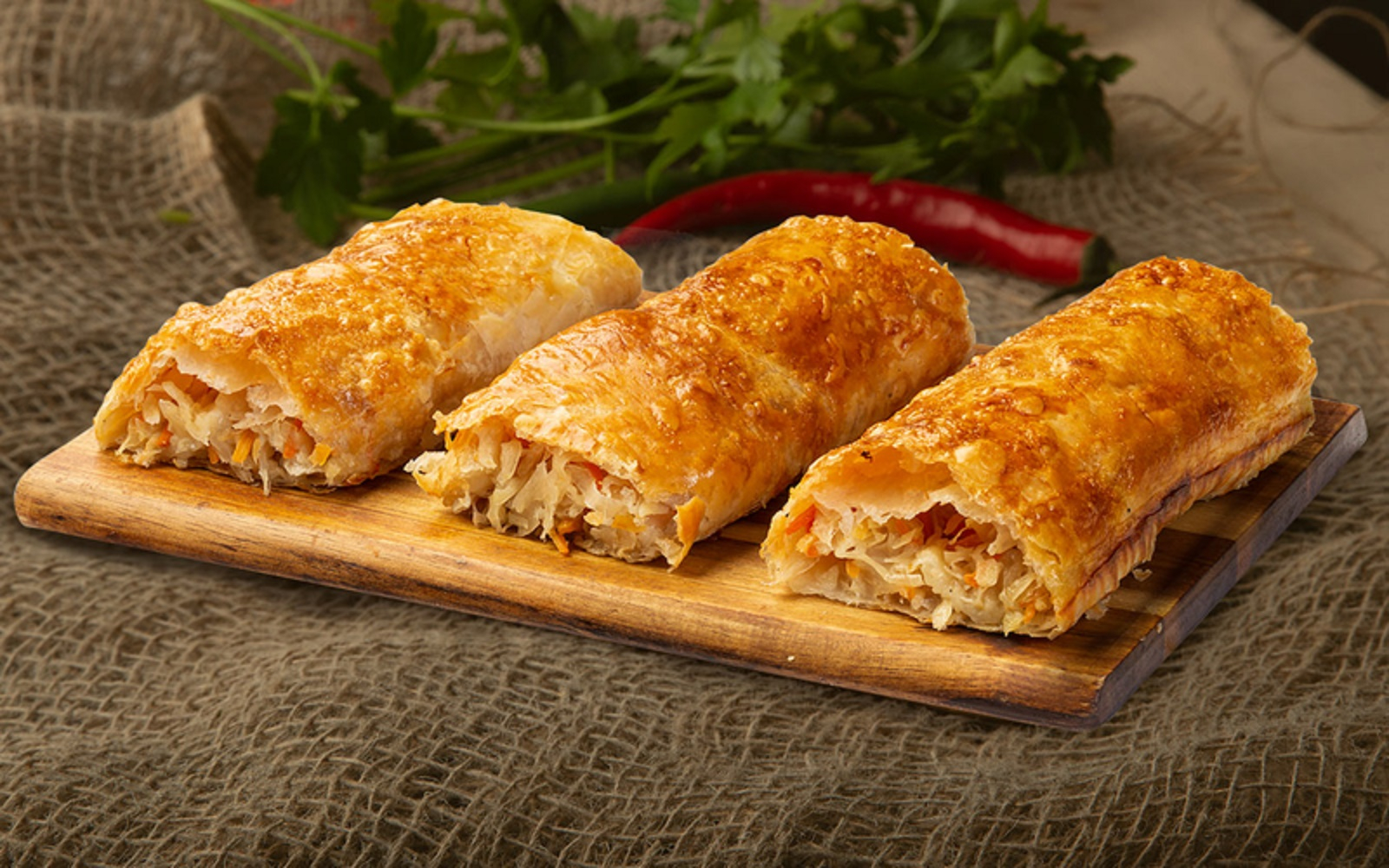 Plăcintă cu varză murată pentru întreaga familie