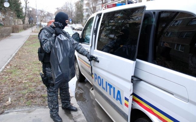 PERCHEZIŢII ample într-un dosar de evaziune cu MEDICAMENTE