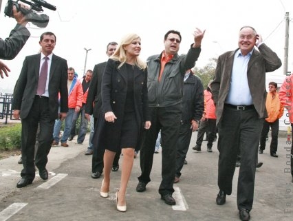 Bazinele de înot s-au înecat… în criză  