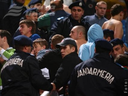 Oţelul - Steaua 1-0. La fotbal şi geamuri sparte