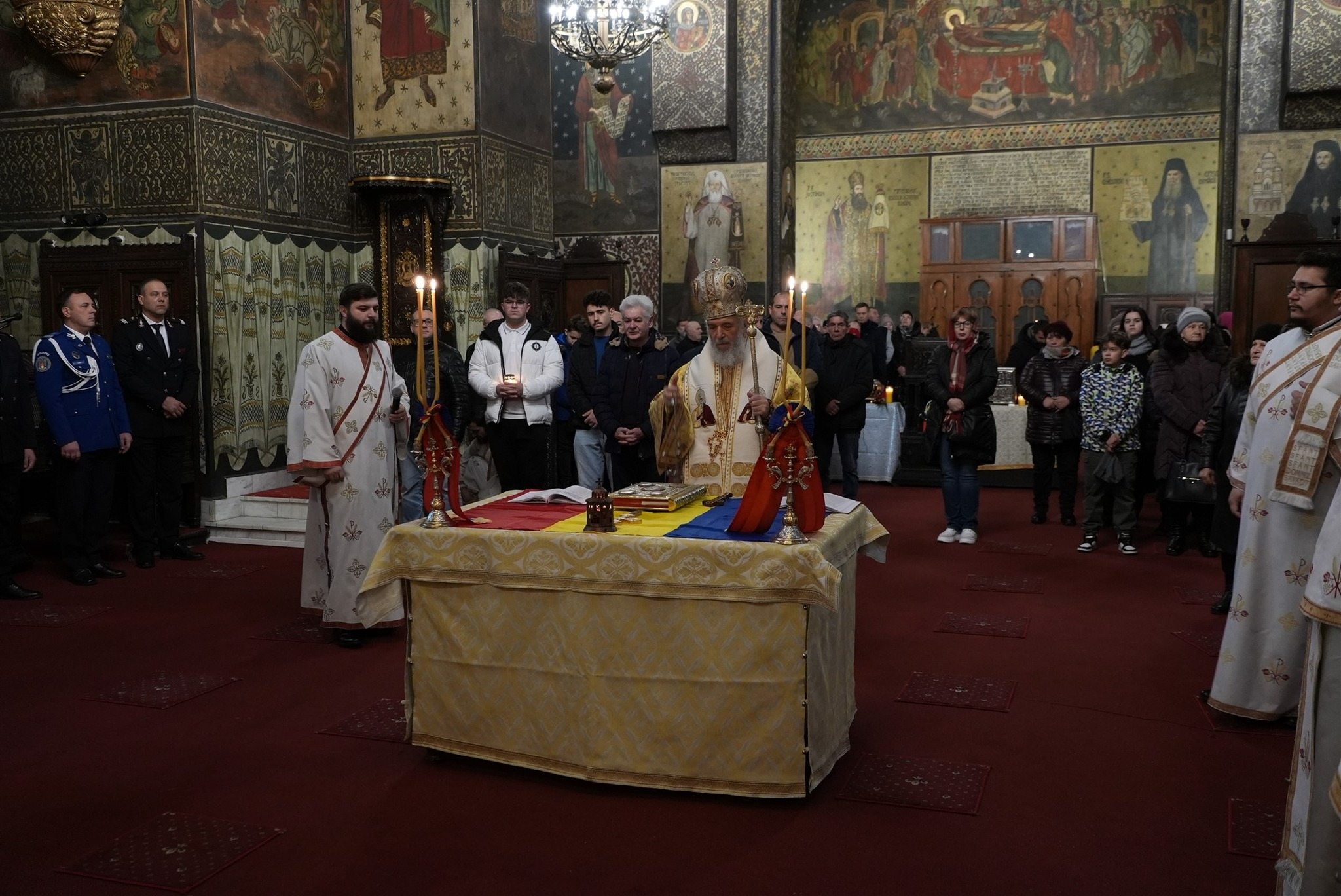 Rugăciune și recunoștință pentru eroii care s-au jertfit pentru țară