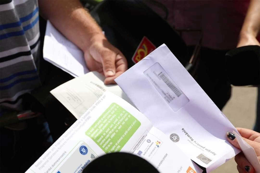 Gălățenii, printre primii beneficiari ai cardurilor sociale