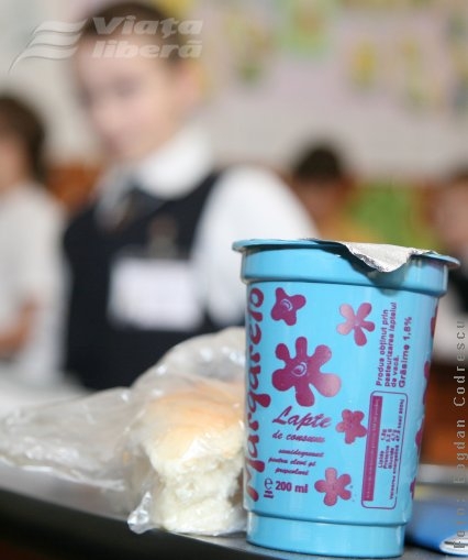 Criza muşcă, afacerea „Lapte şi corn” cu statul merge