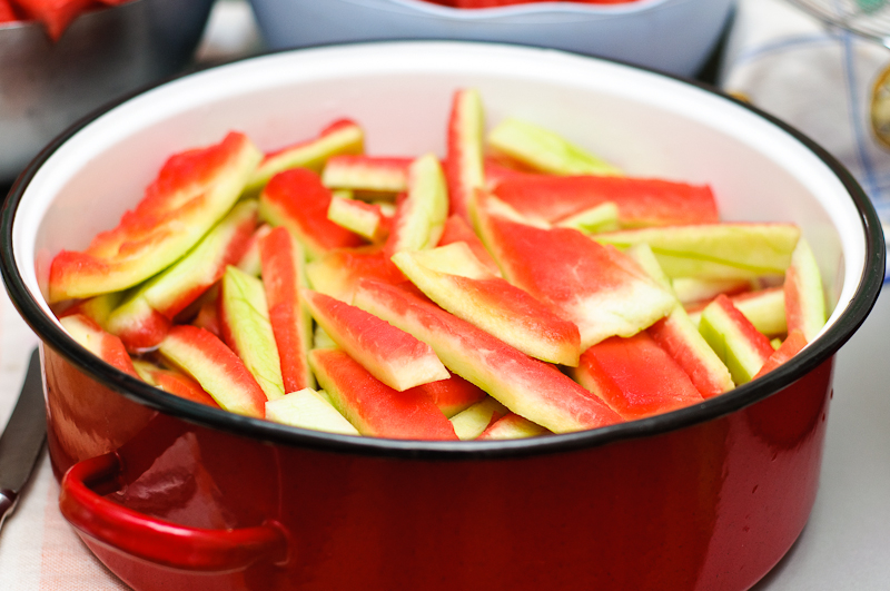 Dulceață din coji de pepene. Reţetă de sezon